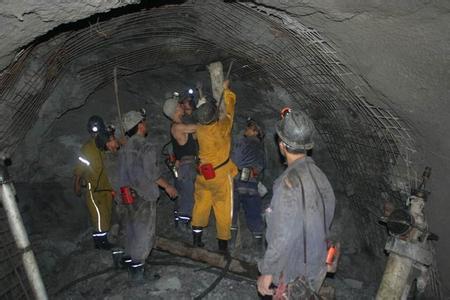 港闸工程爆破中的危险因素分析以及应对工程爆破危险的措施